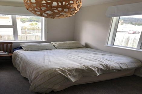 Photo of property in 11 Barton Grove, Naenae, Lower Hutt, 5011