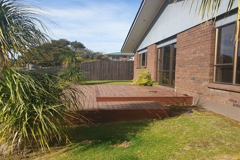 Photo of property in 86 Racecourse Road, Waiuku, 2123