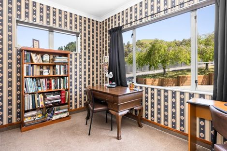 Photo of property in 129 Kent Terrace, Taradale, Napier, 4112