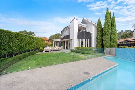 Photo of property in 33a Stanley Point Road, Stanley Point, Auckland, 0624