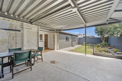 Photo of property in 35 Pukeko Place, Westshore, Napier, 4110