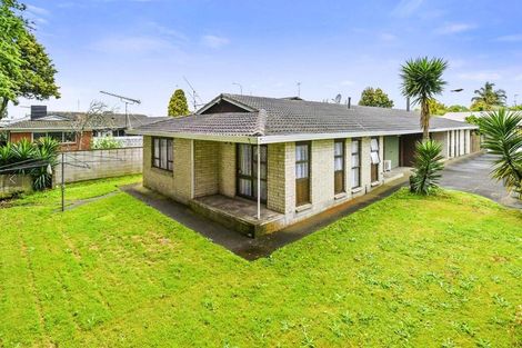 Photo of property in 1/7 Tulloch Place, Conifer Grove, Takanini, 2112