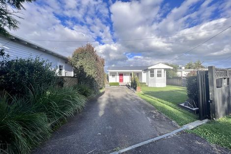Photo of property in 31 Rambler Crescent, Beach Haven, Auckland, 0626
