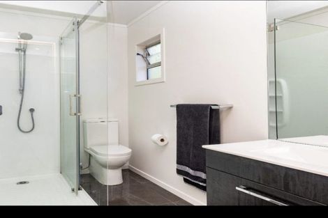 Photo of property in 24 Waikoukou Valley Road, Waimauku, 0812