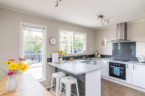 Photo of property in 31 Winton Street, Paraparaumu Beach, Paraparaumu, 5032