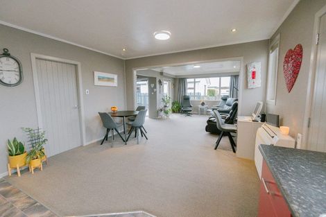 Photo of property in 45 Robertson Street, Gore, 9710