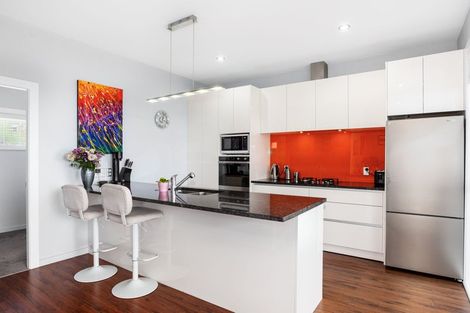 Photo of property in 5 Seascape View, Paremata, Porirua, 5024