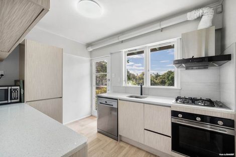 Photo of property in 3/18 Fowler Street, Northcote, Auckland, 0627