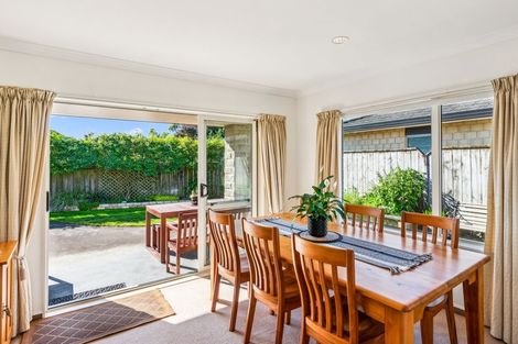 Photo of property in 194 Milne Drive, Paraparaumu, 5032