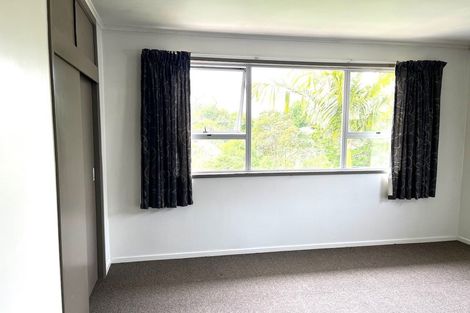 Photo of property in 32 Roick Parade, Glen Eden, Auckland, 0602