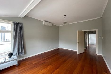 Photo of property in 26 Avon Street, Island Bay, Wellington, 6023