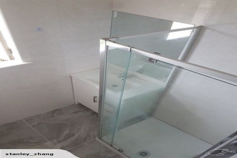 Photo of property in 51 Farquhar Road, Glendene, Auckland, 0602