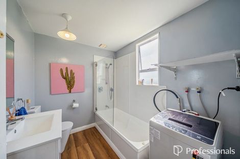 Photo of property in 11 Elizabeth Street, Moera, Lower Hutt, 5010