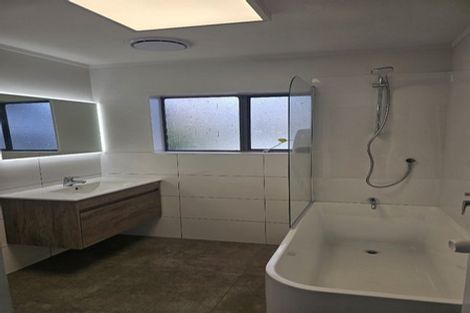 Photo of property in 2/12 Sherie Place, Howick, Auckland, 2014