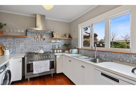 Photo of property in 105 Osborne Street, Waltham, Christchurch, 8011