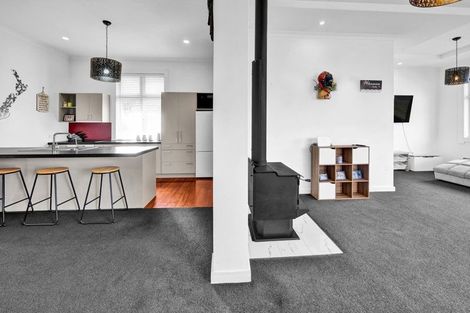 Photo of property in 21 Maire Street, Hawera, 4610