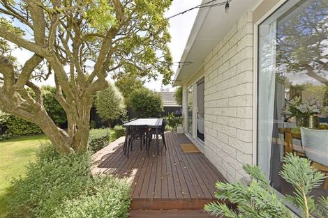 Photo of property in 7a Juniper Place, Burnside, Christchurch, 8053