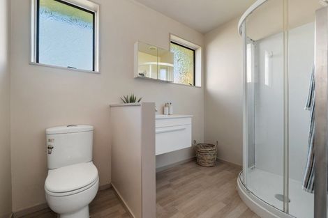 Photo of property in 62 Oakley Crescent, Hornby, Christchurch, 8042