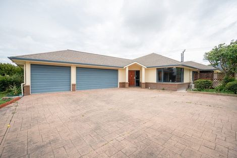 Photo of property in 64 Royal Oak Drive, Kelvin Grove, Palmerston North, 4414