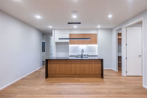 Photo of property in 20 Lewis Younie Road, Kumeu, 0810