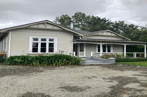 Photo of property in 52 Timaru Road, Waimate, 7924