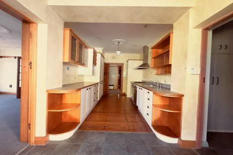 Photo of property in 52 Totara Crescent, Woburn, Lower Hutt, 5010