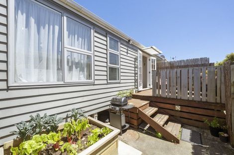 Photo of property in 3/14 Jillett Street, Titahi Bay, Porirua, 5022