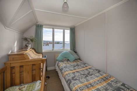 Photo of property in 76 Wharfe Street, South Hill, Oamaru, 9400