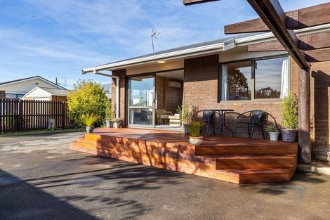 Photo of property in 1/108 Breezes Road, Avondale, Christchurch, 8061