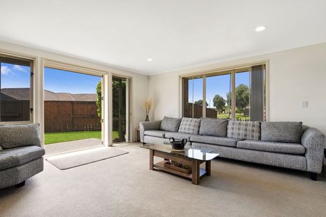 Photo of property in 14 Carrington Drive, Papamoa Beach, Papamoa, 3118