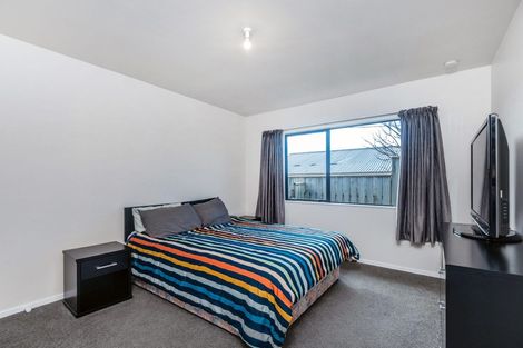 Photo of property in 4 Tarawera Road, Johnsonville, Wellington, 6037