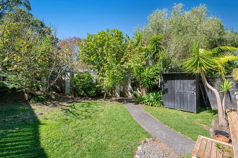Photo of property in 1/7 Belle Verde Drive, Sunnynook, Auckland, 0630