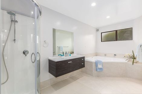 Photo of property in 28 Mercury Way, Whitby, Porirua, 5024