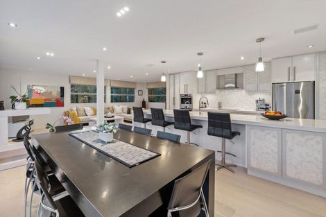 Photo of property in 39 Maritime Terrace, Birkenhead, Auckland, 0626