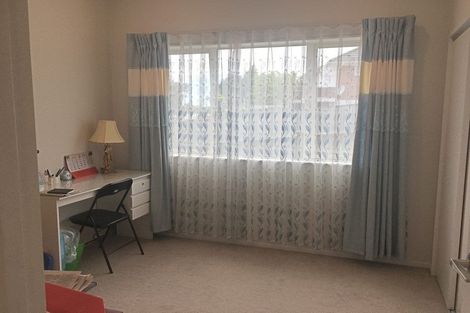 Photo of property in 109 Reeves Road, Pakuranga Heights, Auckland, 2010