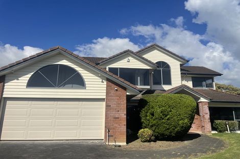 Photo of property in 23 Gillard Place, Eastern Beach, Auckland, 2012