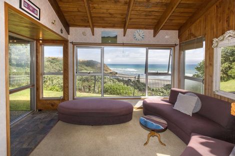 Photo of property in 18 Coates Avenue, Baylys Beach, Dargaville, 0377