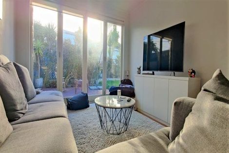 Photo of property in 1/19 Becroft Drive, Forrest Hill, Auckland, 0620