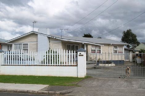 Photo of property in 14 Parker Crescent, Otara, Auckland, 2023