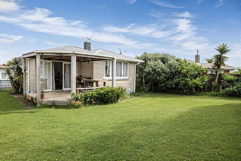 Photo of property in 116 Links Avenue, Mount Maunganui, 3116