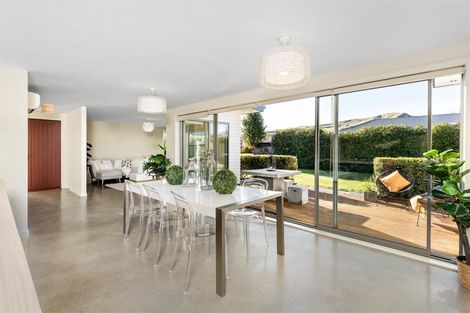 Photo of property in 12 Mystery Grove, Lake Hayes, Queenstown, 9304