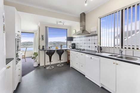 Photo of property in 3 View Road, Houghton Bay, Wellington, 6023