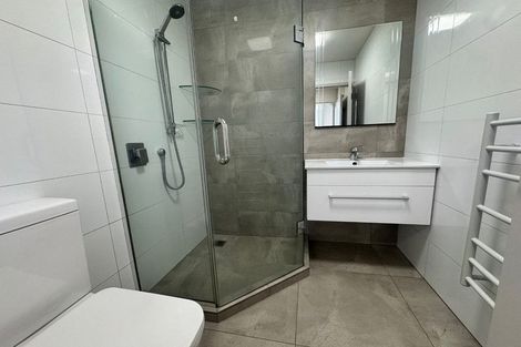 Photo of property in 1 Deanna Drive, West Harbour, Auckland, 0618