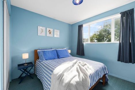 Photo of property in 72 Aorangi Road, Bryndwr, Christchurch, 8053