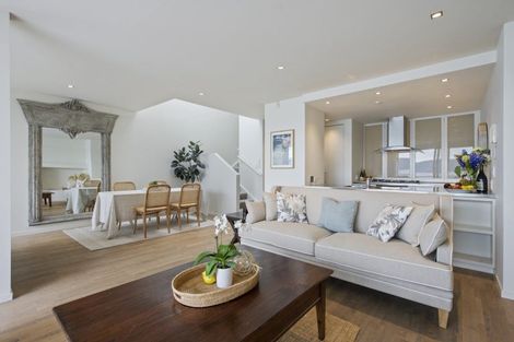 Photo of property in 3/363 Karaka Bay Road, Karaka Bays, Wellington, 6022