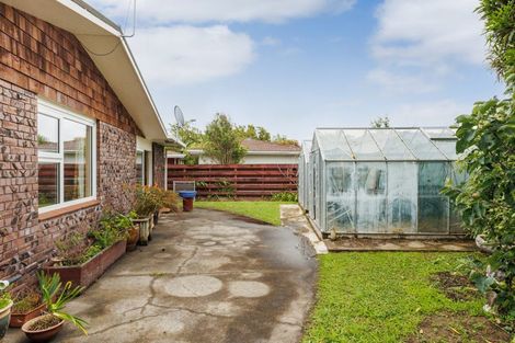 Photo of property in 4 Cramer Place, Awapuni, Palmerston North, 4412