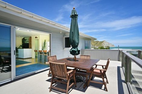 Photo of property in 6 Argyle Street, Mahia, 4198