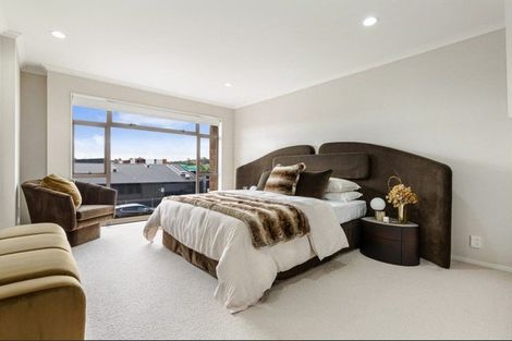 Photo of property in 18 Purchas Hill Drive, Stonefields, Auckland, 1072