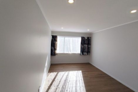 Photo of property in 26 Larnoch Road, Henderson, Auckland, 0610