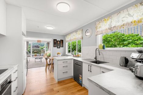 Photo of property in 67 Bird Grove, Stokes Valley, Lower Hutt, 5019